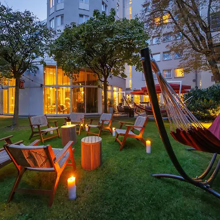 Radisson Red Berlin Kudamm-2